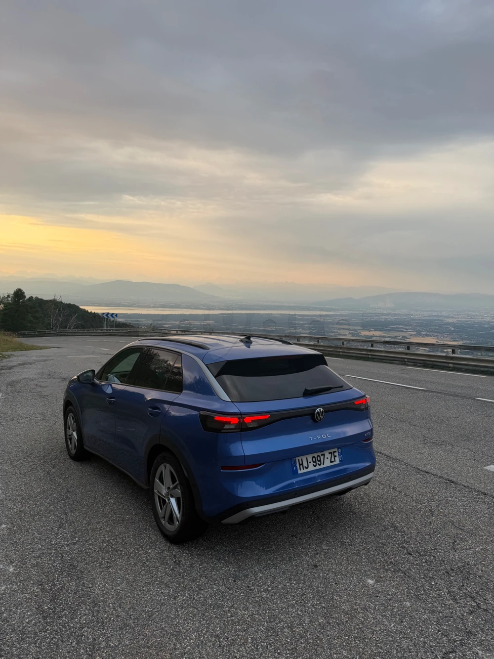 Volkswagen T-ROC 2026 / édition LIMITED / BLEU 150CHVX DISPO À MONASTIR