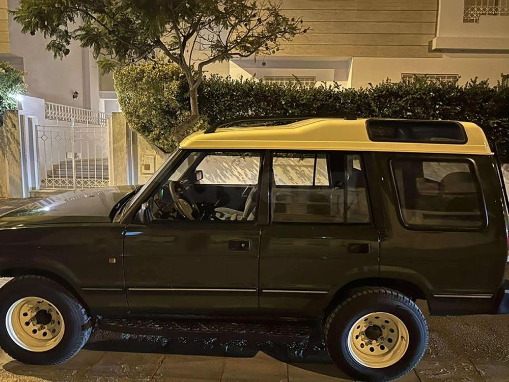 Land Rover Defender
