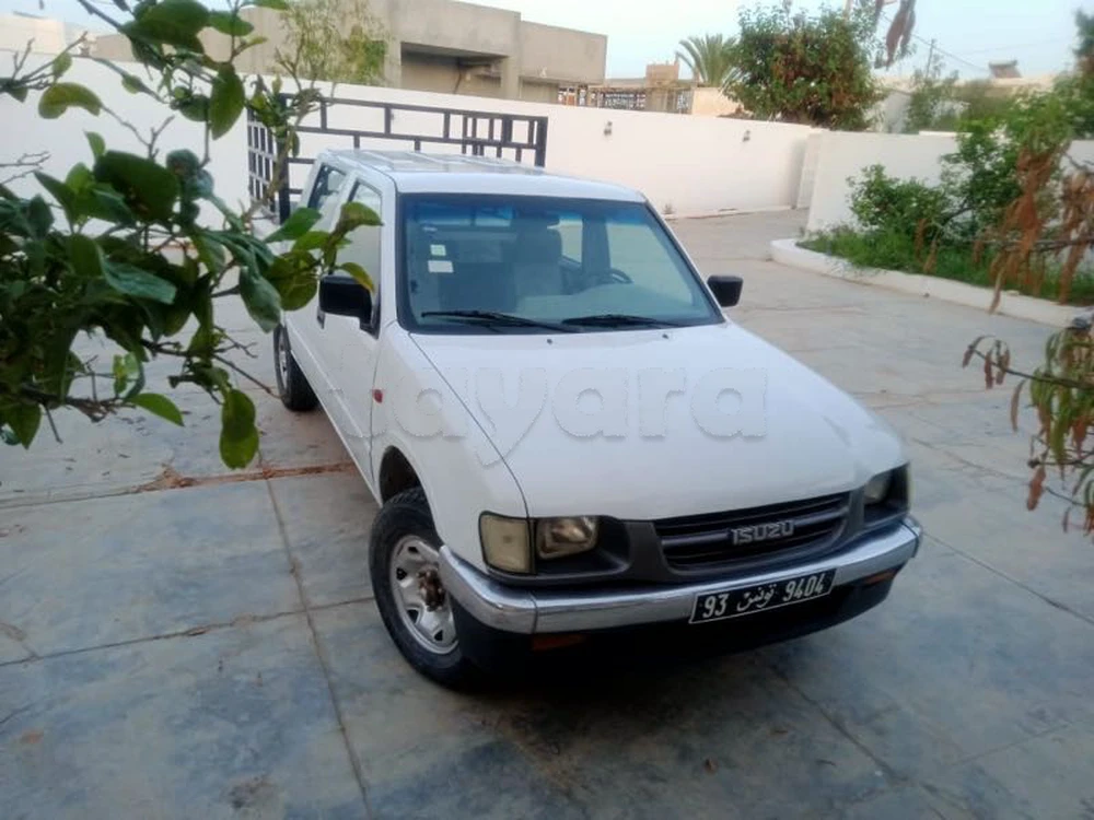 Carte voiture Isuzu D-Max