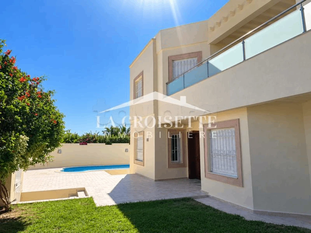 Villa S+4 avec piscine à louer à Gammarth MVL0154