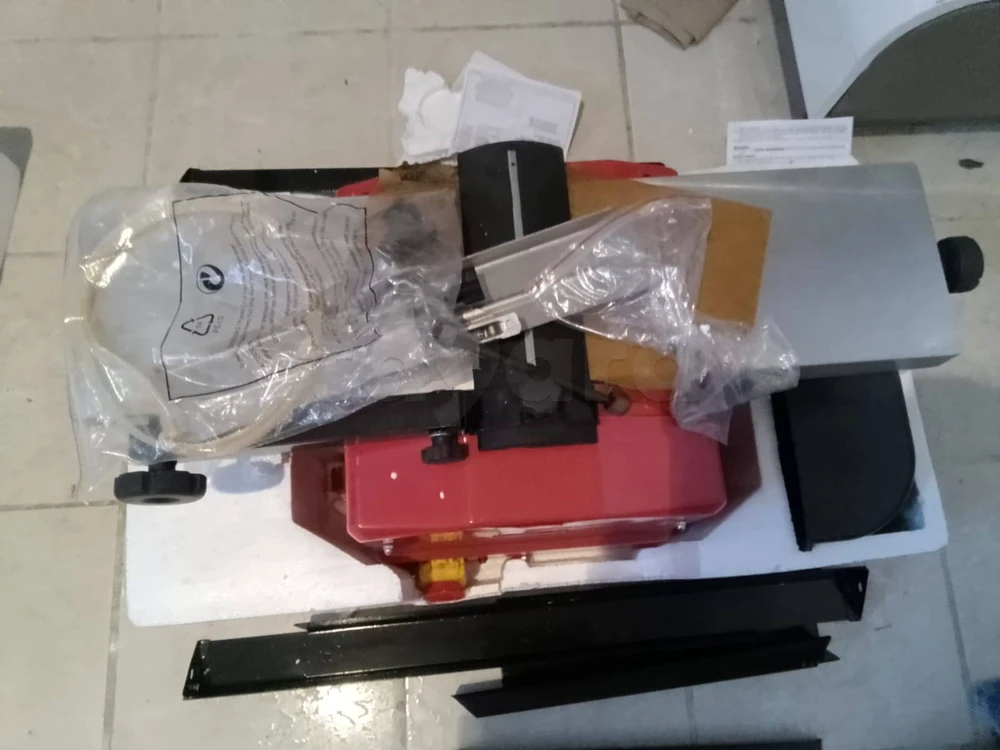 Robot stationnaire