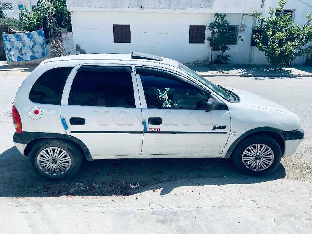 Carte voiture Opel Corsa