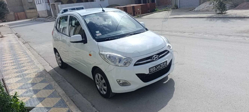 Carte voiture Hyundai i10