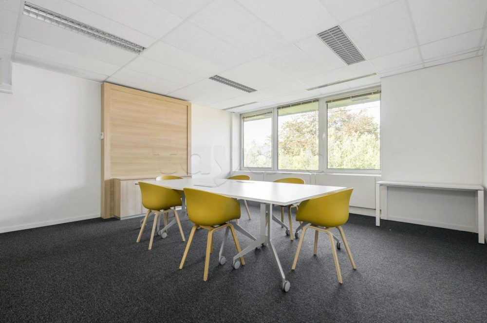 Espace de bureau ouvert pour 10 personnes à Tunis, Av. De La Monnaie