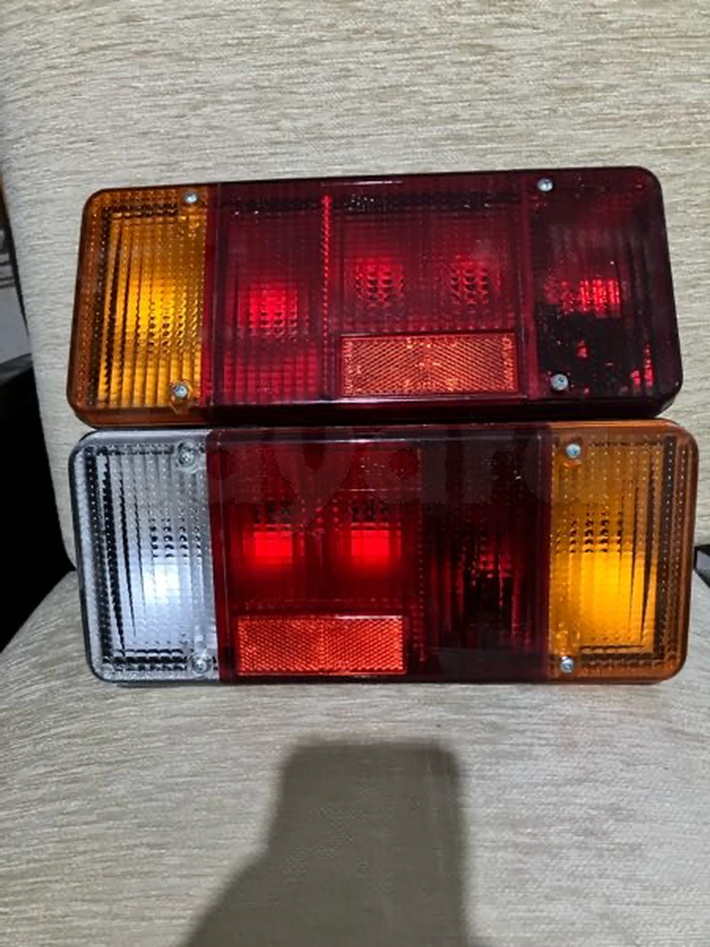 feux arriere bmw E21