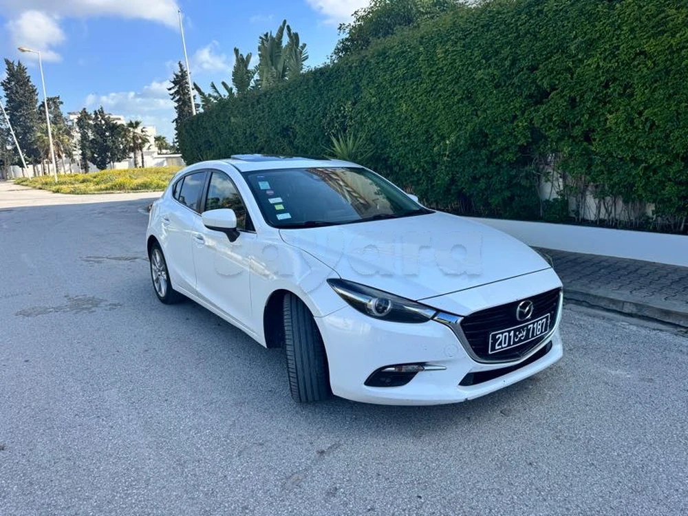 Carte voiture Mazda 3