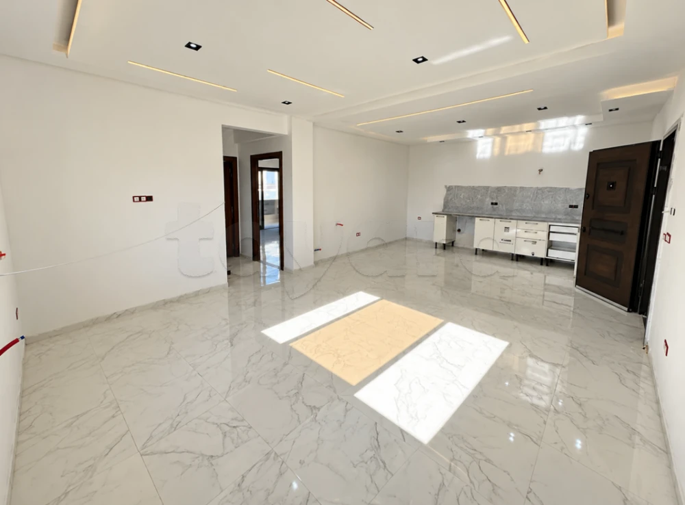 🏡 A Vendre – S+2 NEUF – Hammamet Centre – 5 min plage – Ascenseur 350000DT