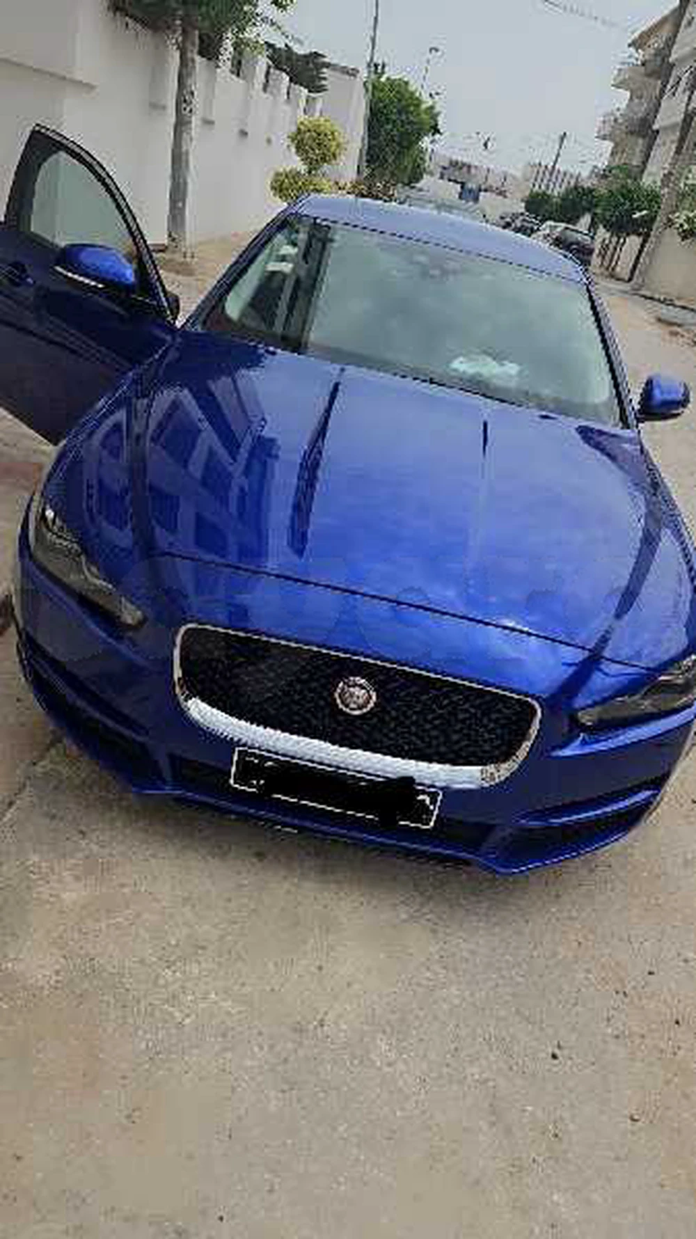 Jaguar XF