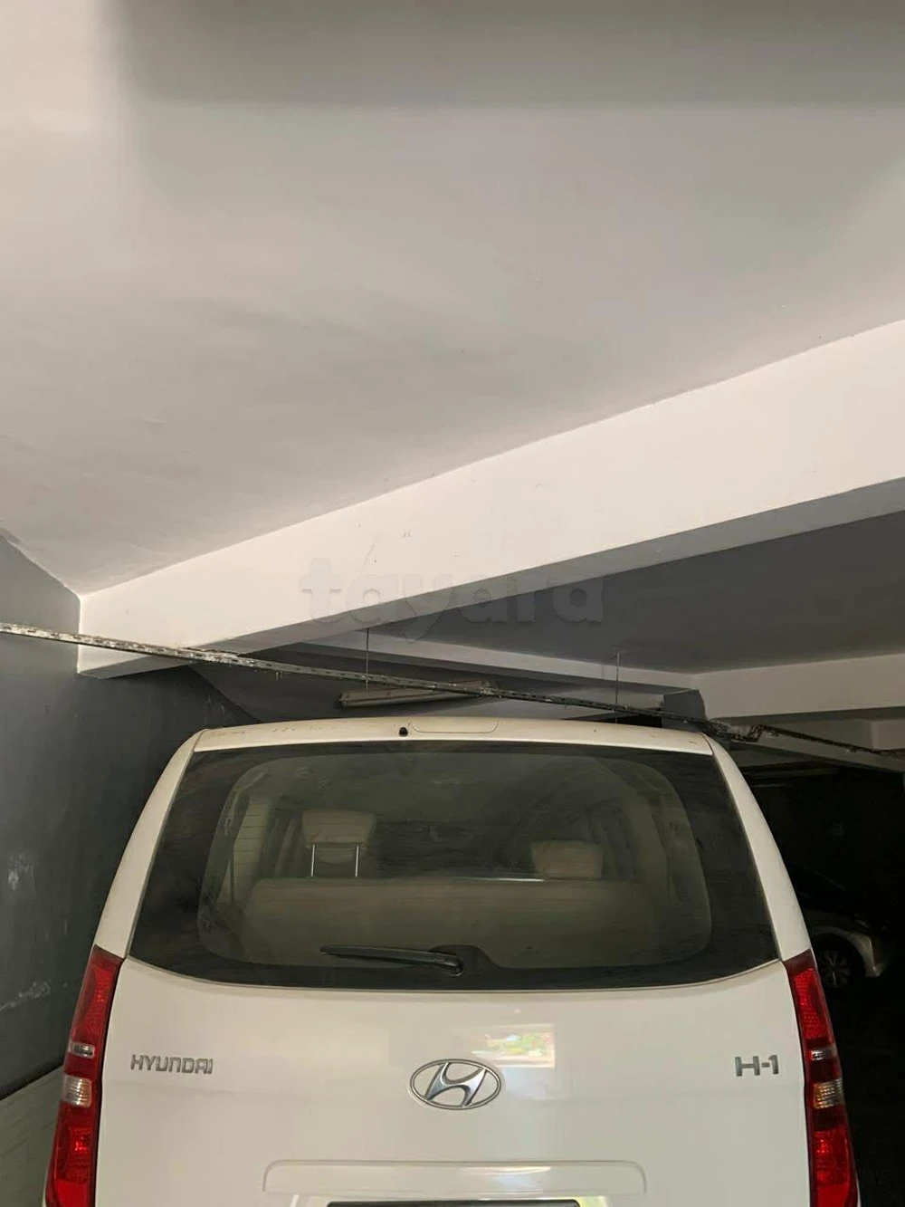 Hyundai H-1