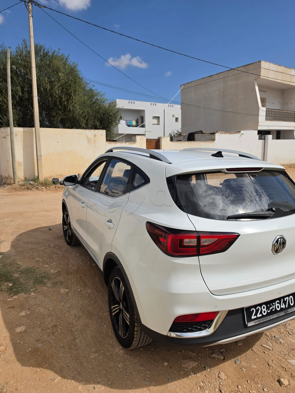 MG HS