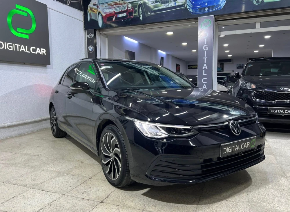 Volkswagen Golf 8