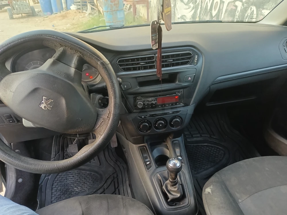 Peugeot 301