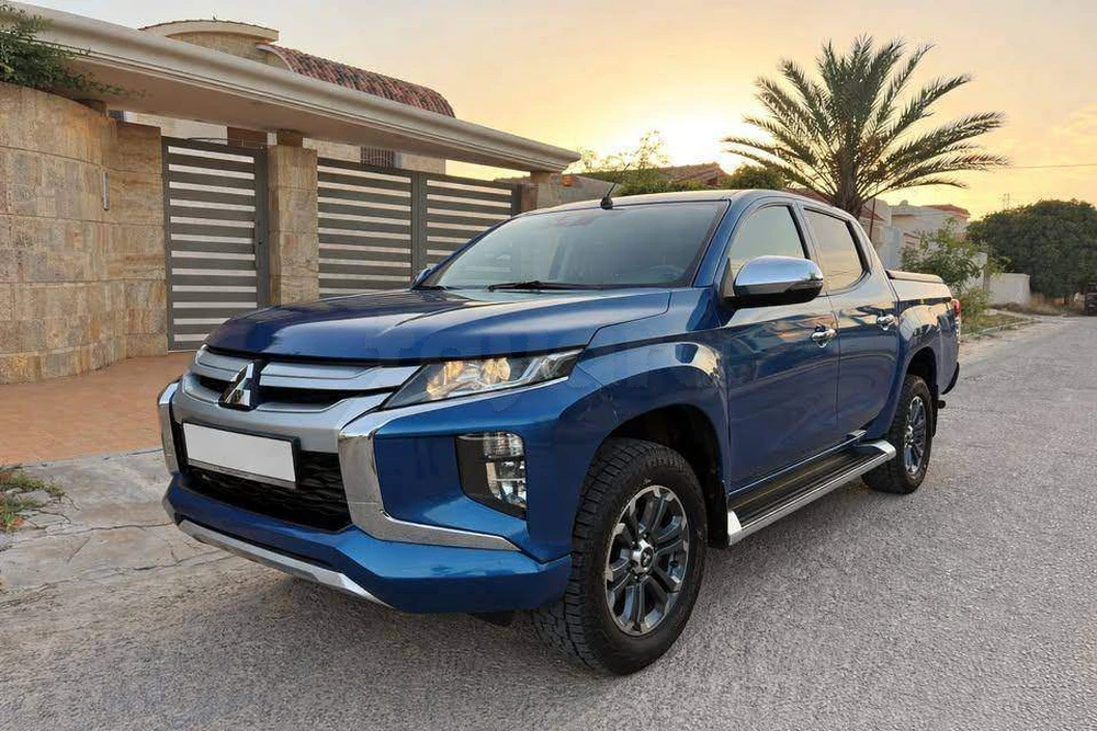 Carte voiture Mitsubishi L200