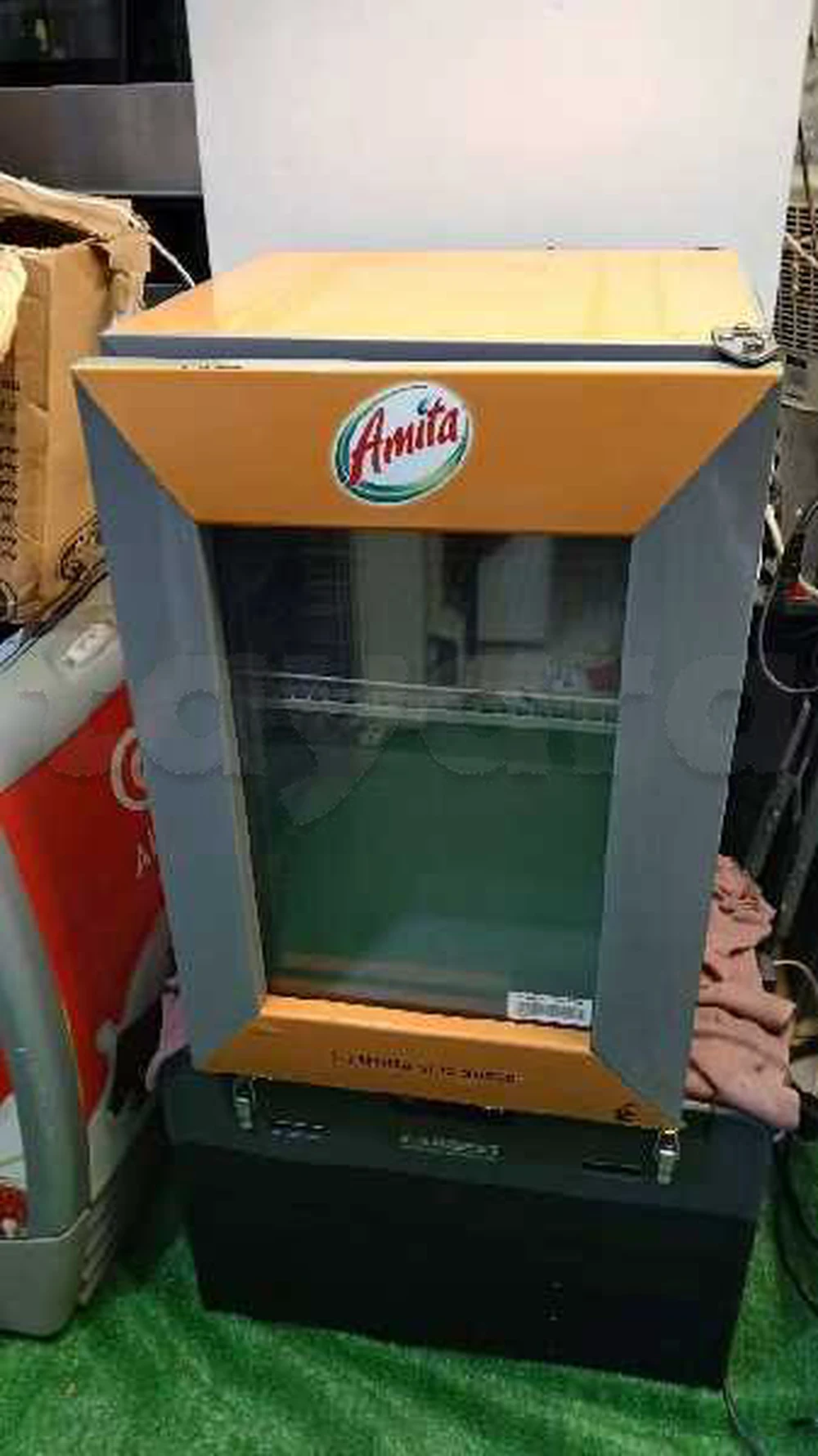 Mini frigo vitré #AMITA 50L
 h 52×L43×p45cm
✅ Vitrine comptoir
✅ Idéal épicerie/café
✅ Importé europe
✅ Prix MP☺️
