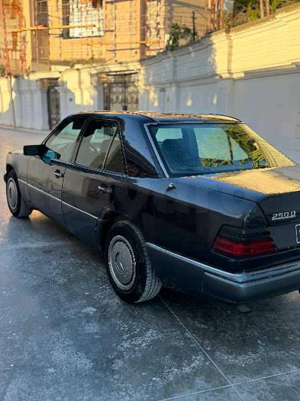 Mercedes-Benz 250