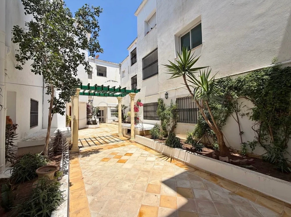 Bel appartement S+3 a l'aouina