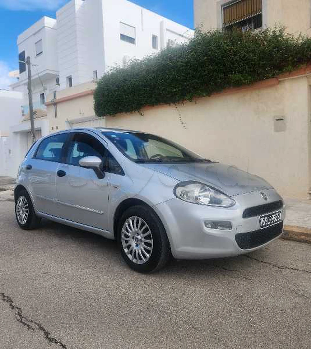 Carte voiture Fiat Grande Punto