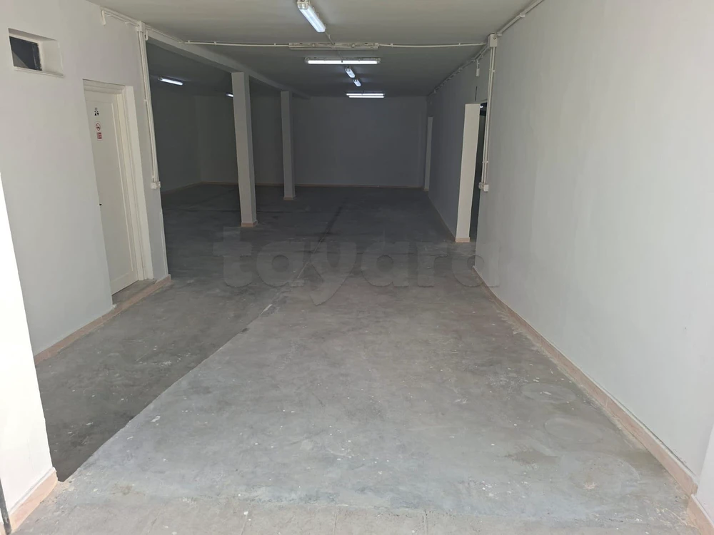 Dépôt neuf à la Soukra