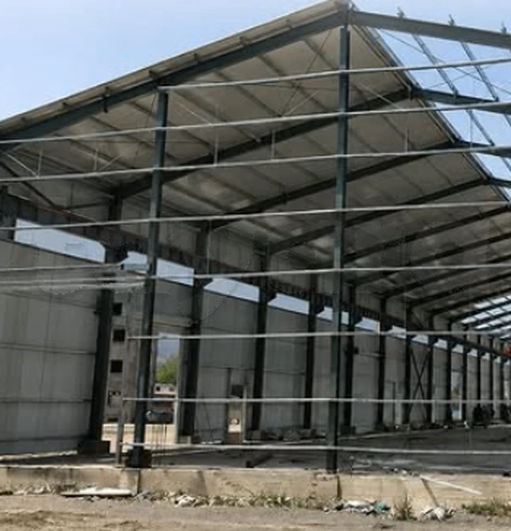 USINE NEUVE EN COURS DE CONSTRUCTION