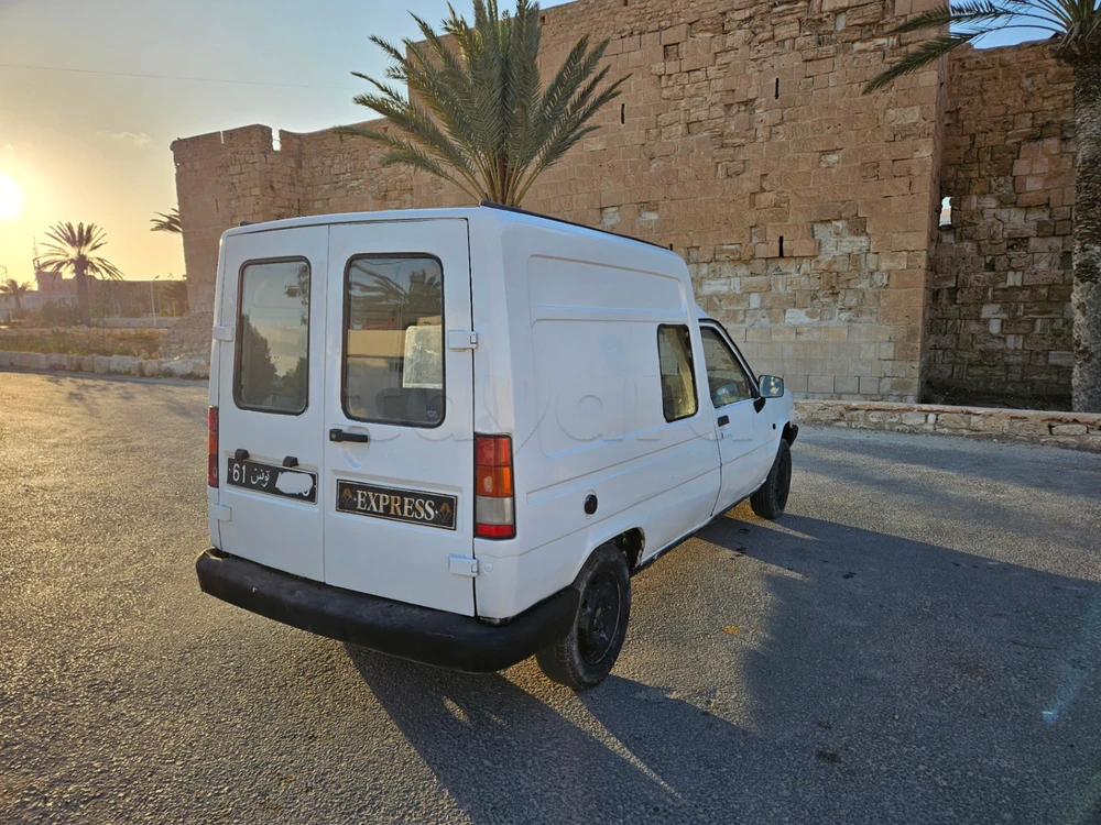 Carte voiture Renault Express