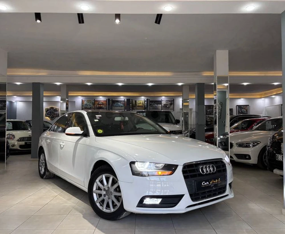 Carte voiture Audi A4