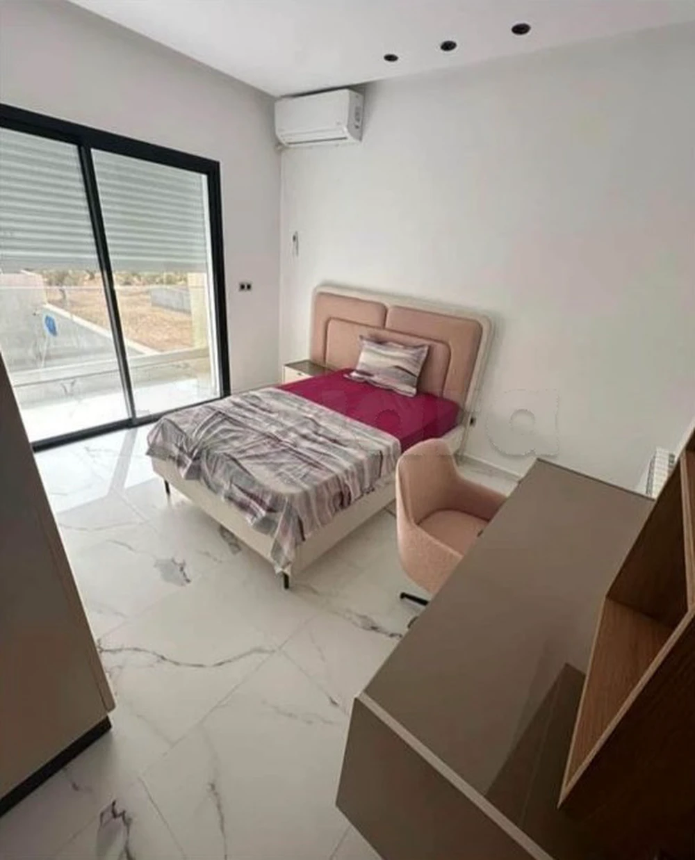 Villa S+5 VIP Avec Piscine En Location À Coté du Mall Of Sousse - Ansicht 4