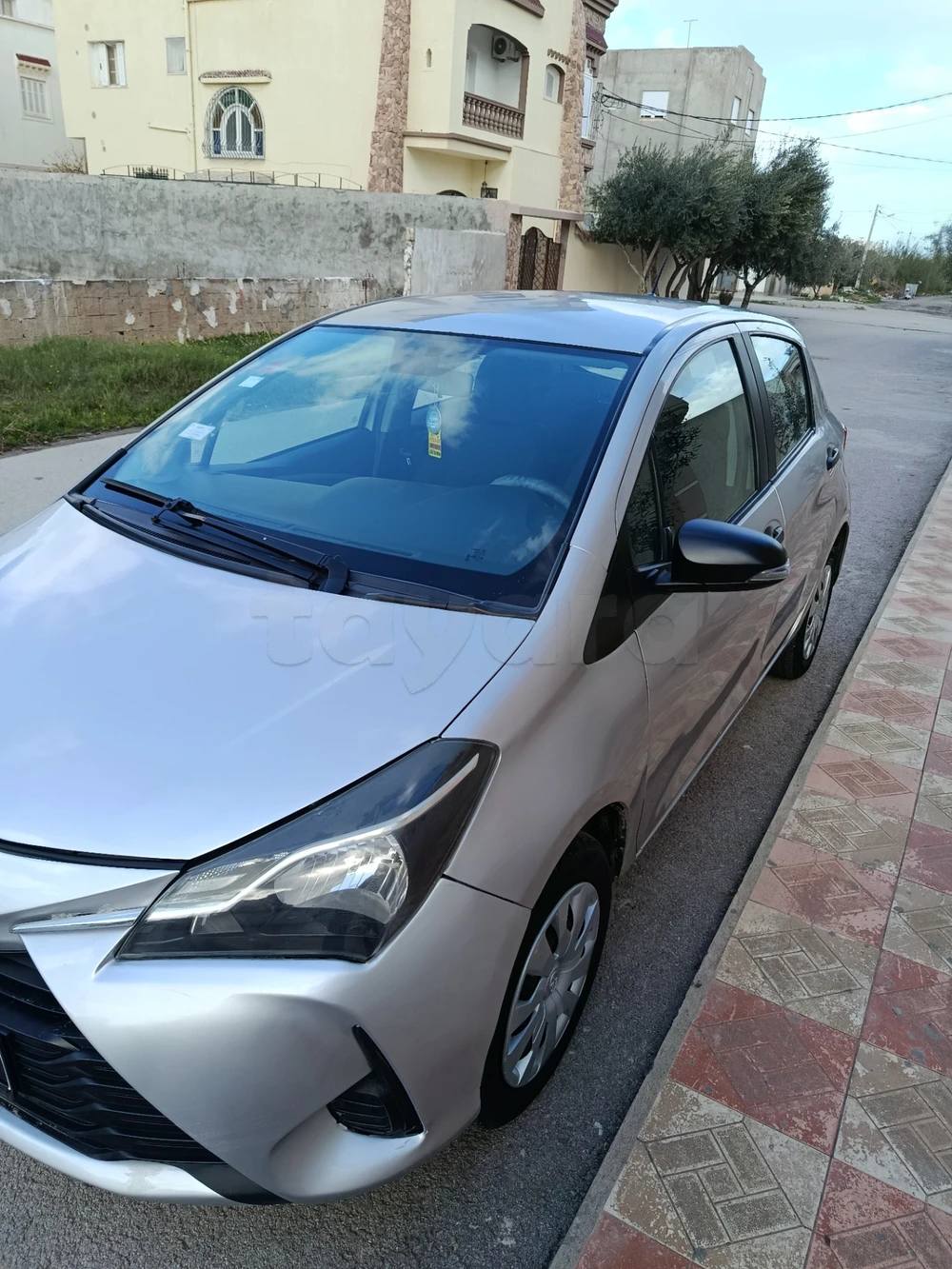 Carte voiture Toyota Yaris Verso