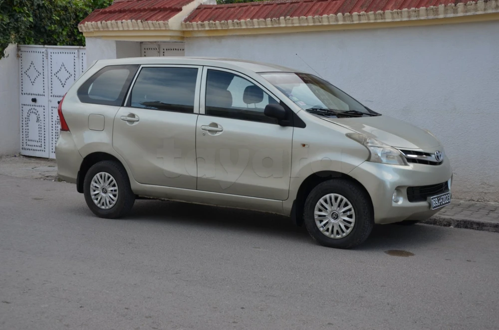 Carte voiture Toyota Avensis