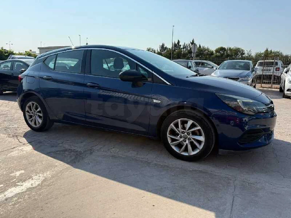 Carte voiture Opel Astra