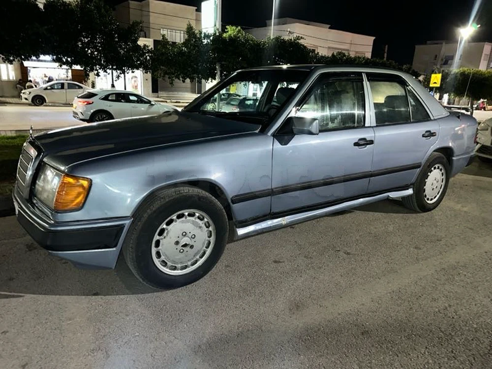 Carte voiture Mercedes-Benz 250