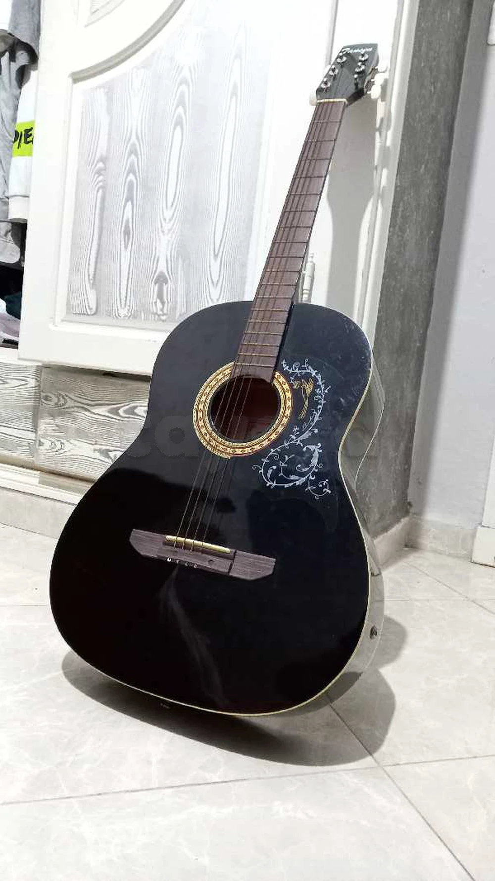 Vente guitare acoustique Tunisie prix imbattable
