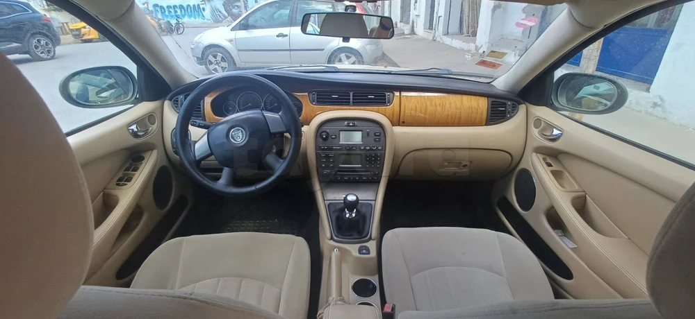 Jaguar X-Type