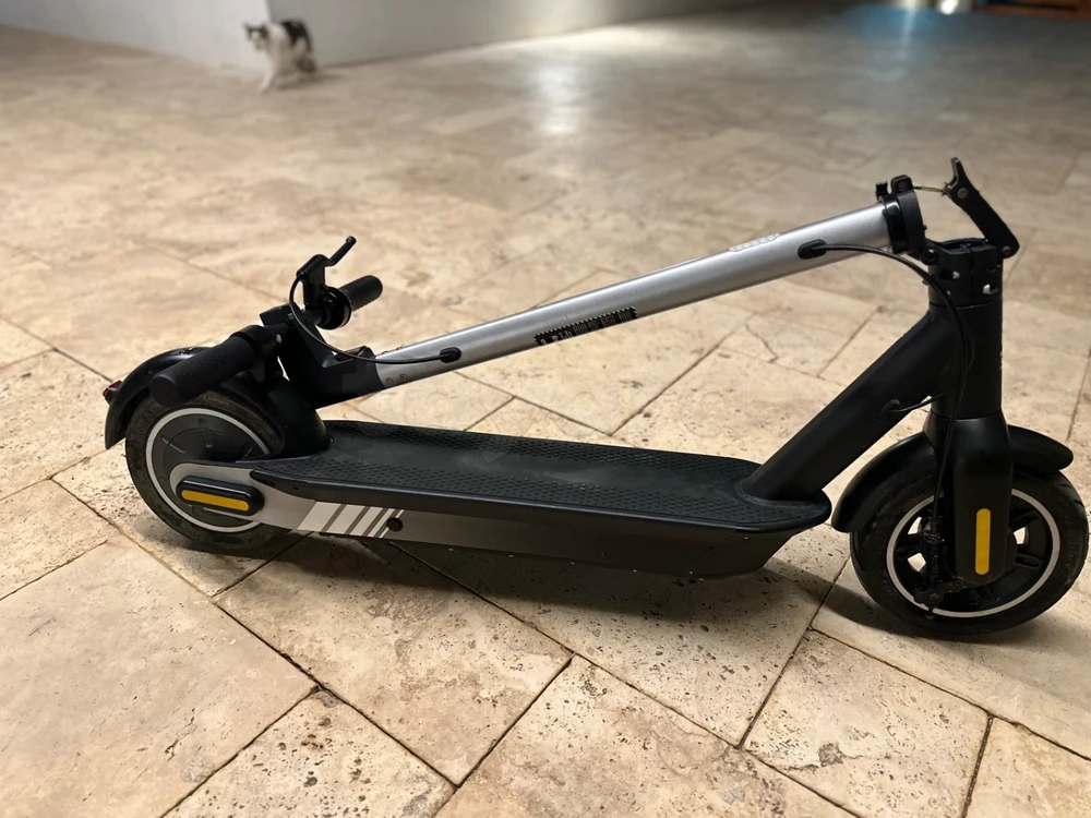 Trottinette électrique presque neuve à vendre tx Mobility