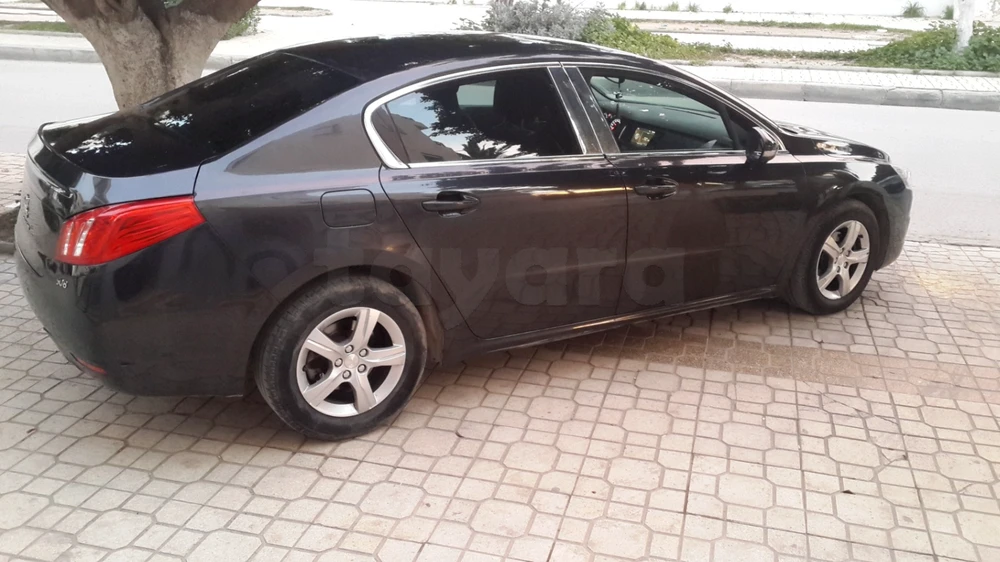 Carte voiture Peugeot 508