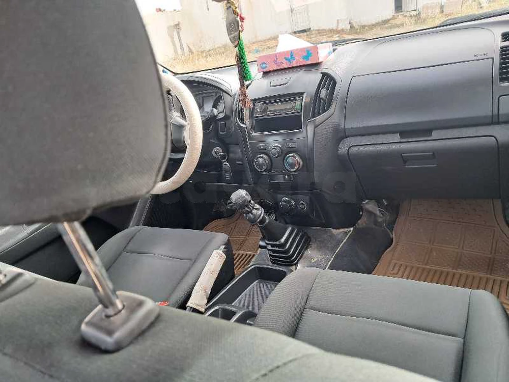 Carte voiture Isuzu D-Max