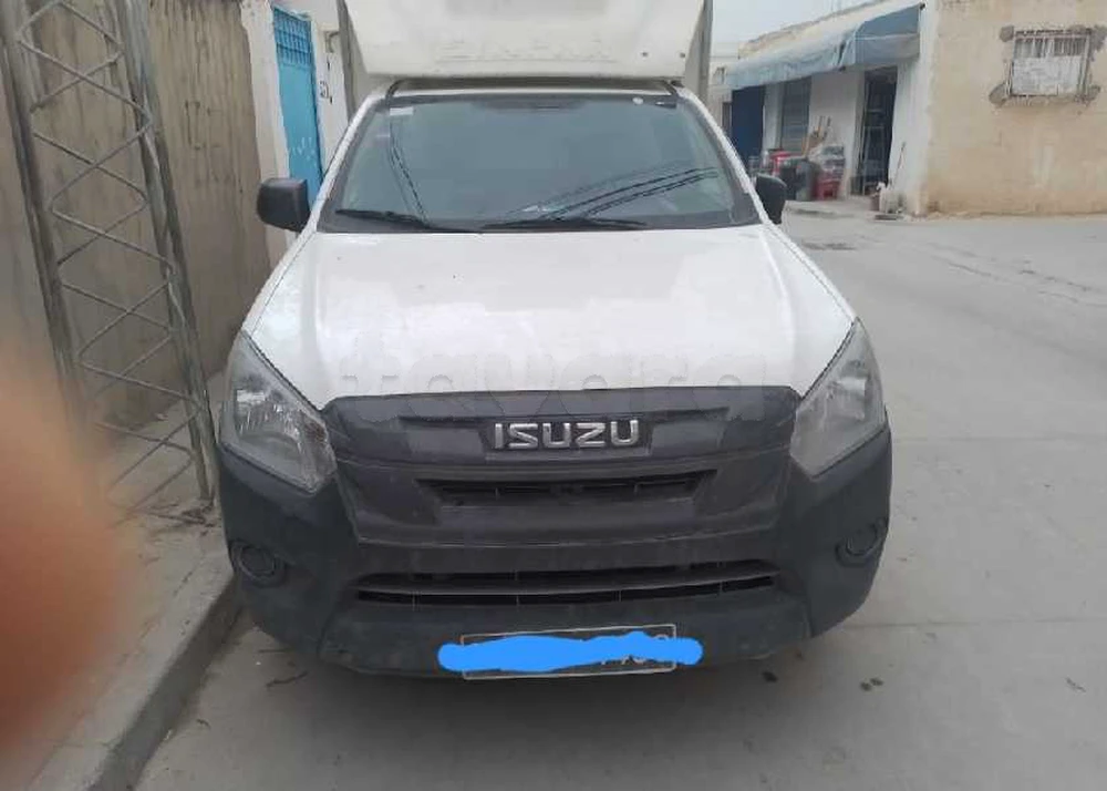 Carte voiture Isuzu D-Max