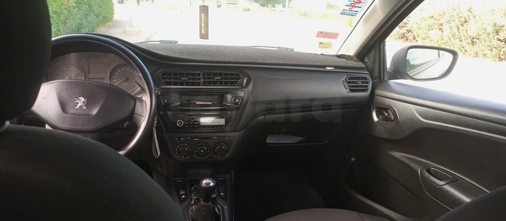 Peugeot 301
