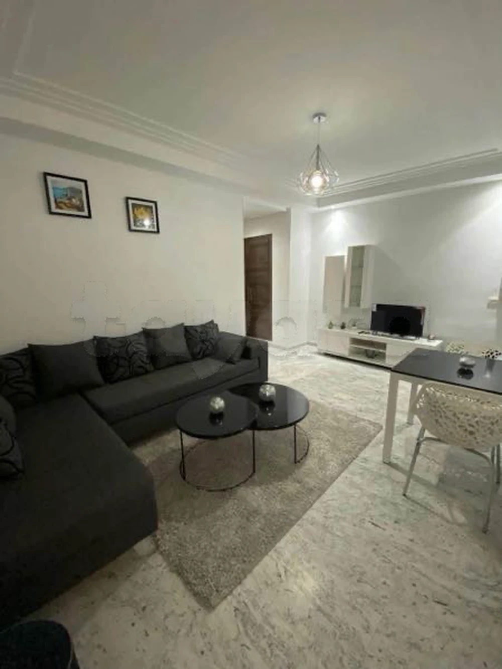 📍JARDINS D'El MENZAH 1 : APPARTEMENT S+1 RICHEMENT MEUBLÉ À LOUER