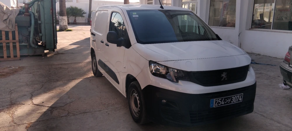 Carte voiture Peugeot Partner