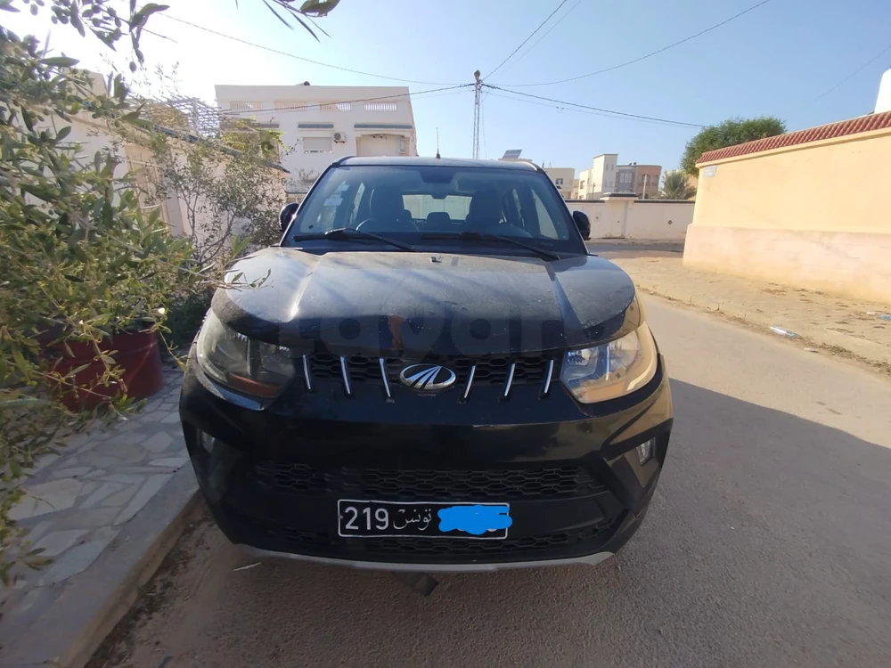 Carte voiture Mahindra Hover