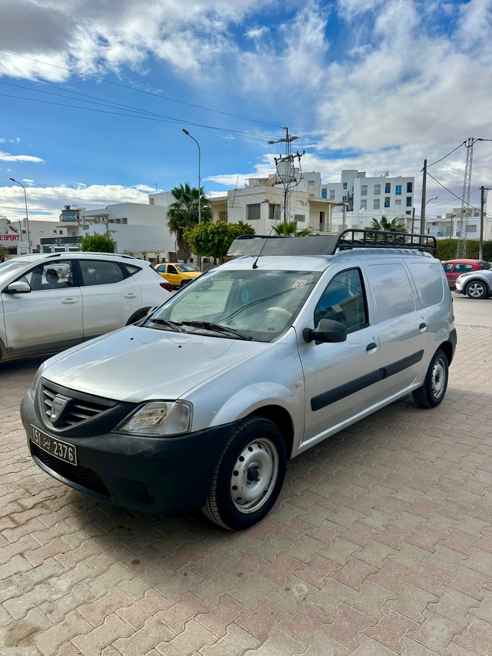 Carte voiture Dacia Logan