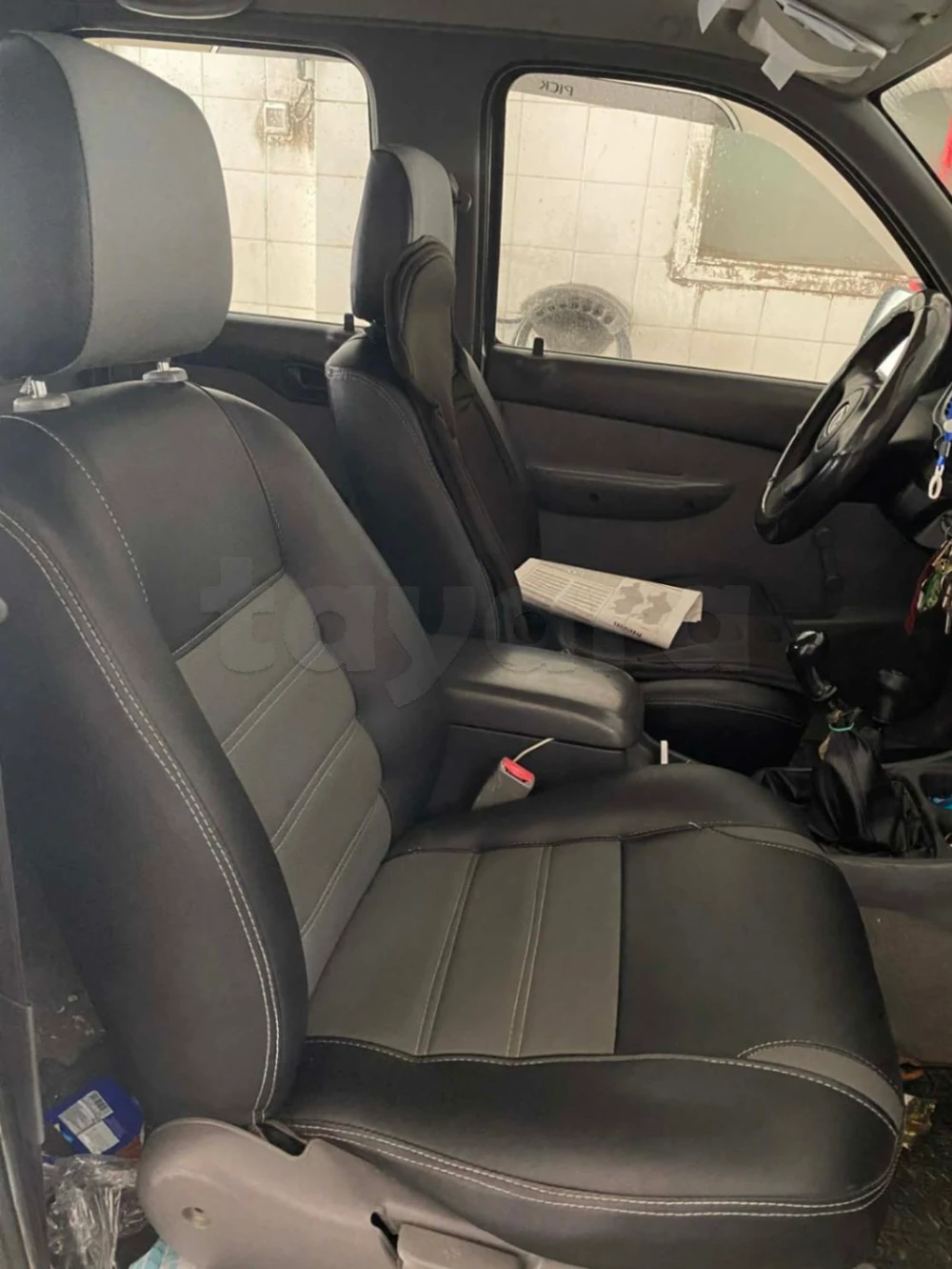 Carte voiture Mazda B 2500