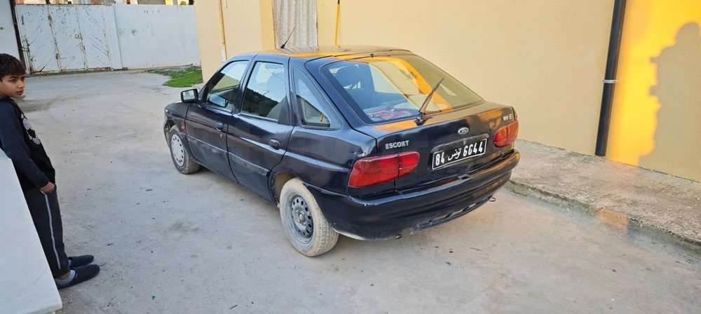 Carte voiture Ford Escort