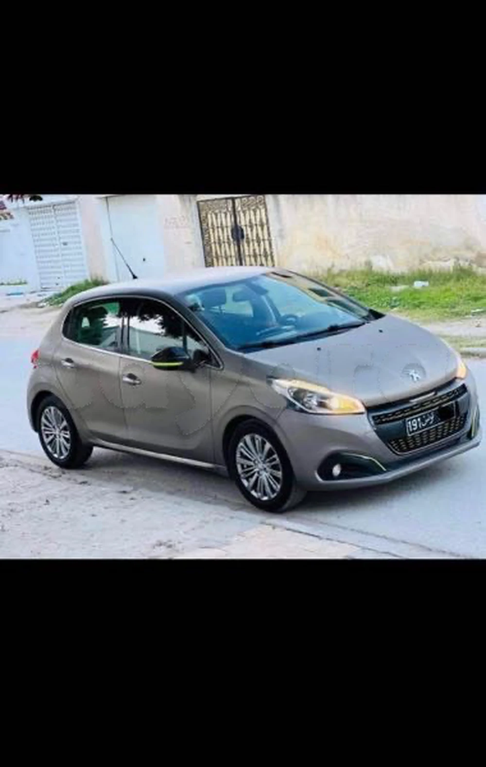 Carte voiture Peugeot 208