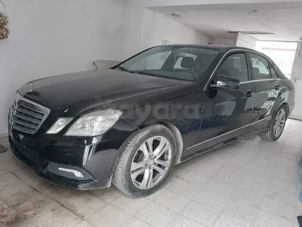 Carte voiture Mercedes-Benz Classe E