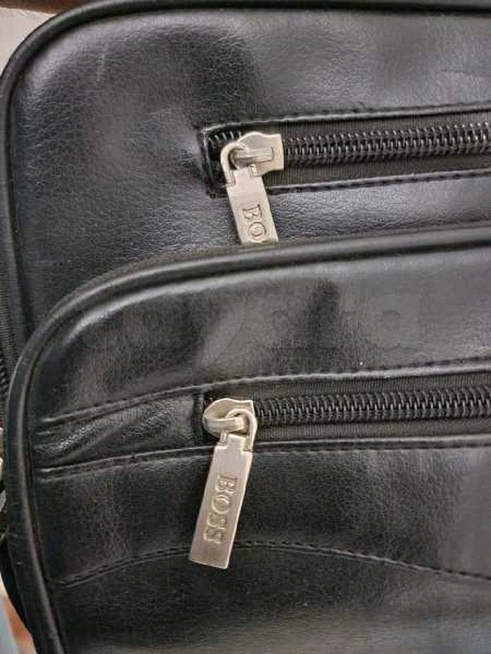 sac à main boss authentique