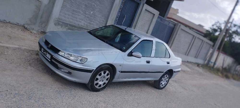 Peugeot 406