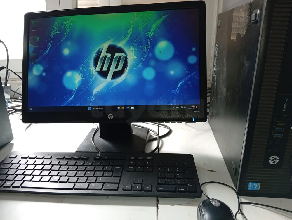 PC Bureau HP ProDesk Complet / Intel Core i5-4570S 2.90 GHz / 8 Go RAM / Windows 11 / Écran HP