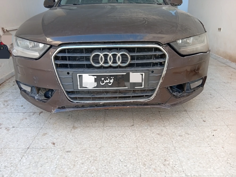 Carte voiture Audi A4