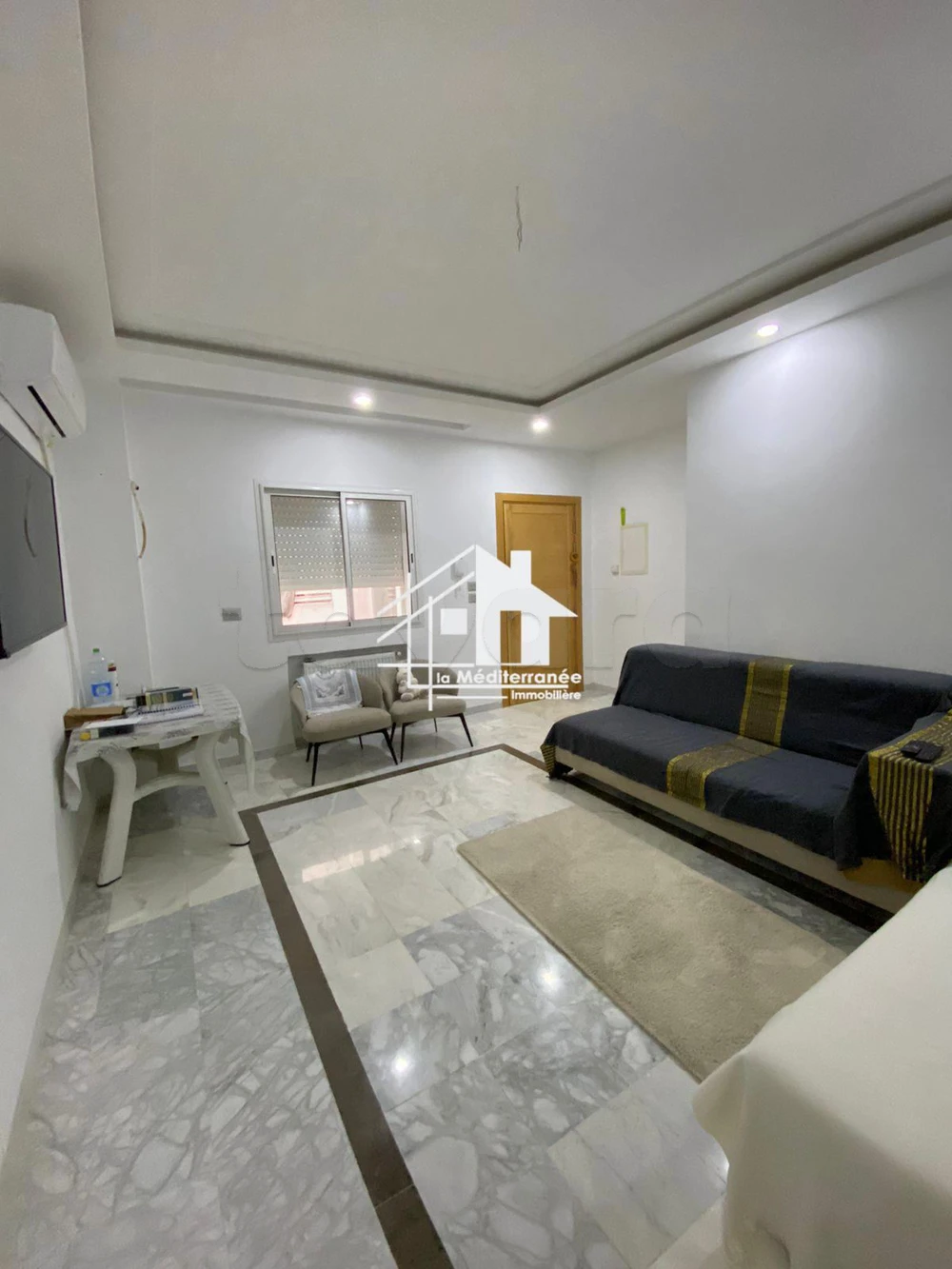 A vendre appartement S+2 à Beb Saadoun